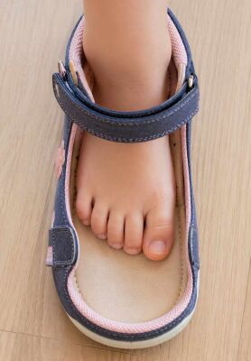 Wie viel Platz muss im Kinderschuh vorne sein? Der perfekte Platz im Kinderschuh - Wie viel Platz im Kinderschuh? Die 12-mm-Regel | Daantje Wien