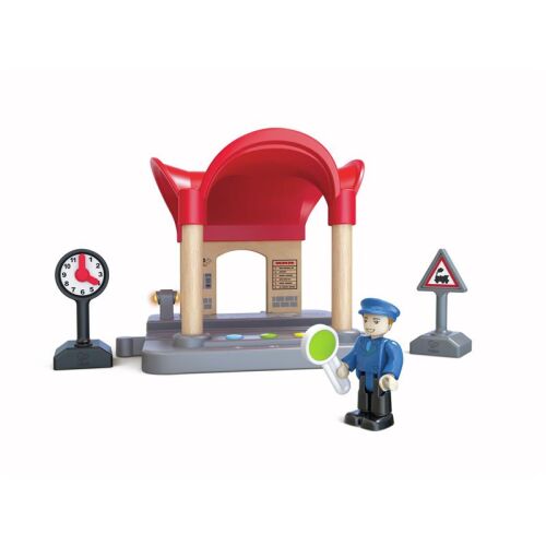 Hape Bahnhof mit Durchsagefunktion
