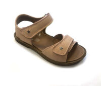 Primigi Mädchen Sandalen nude mit 2 Silber Sternen